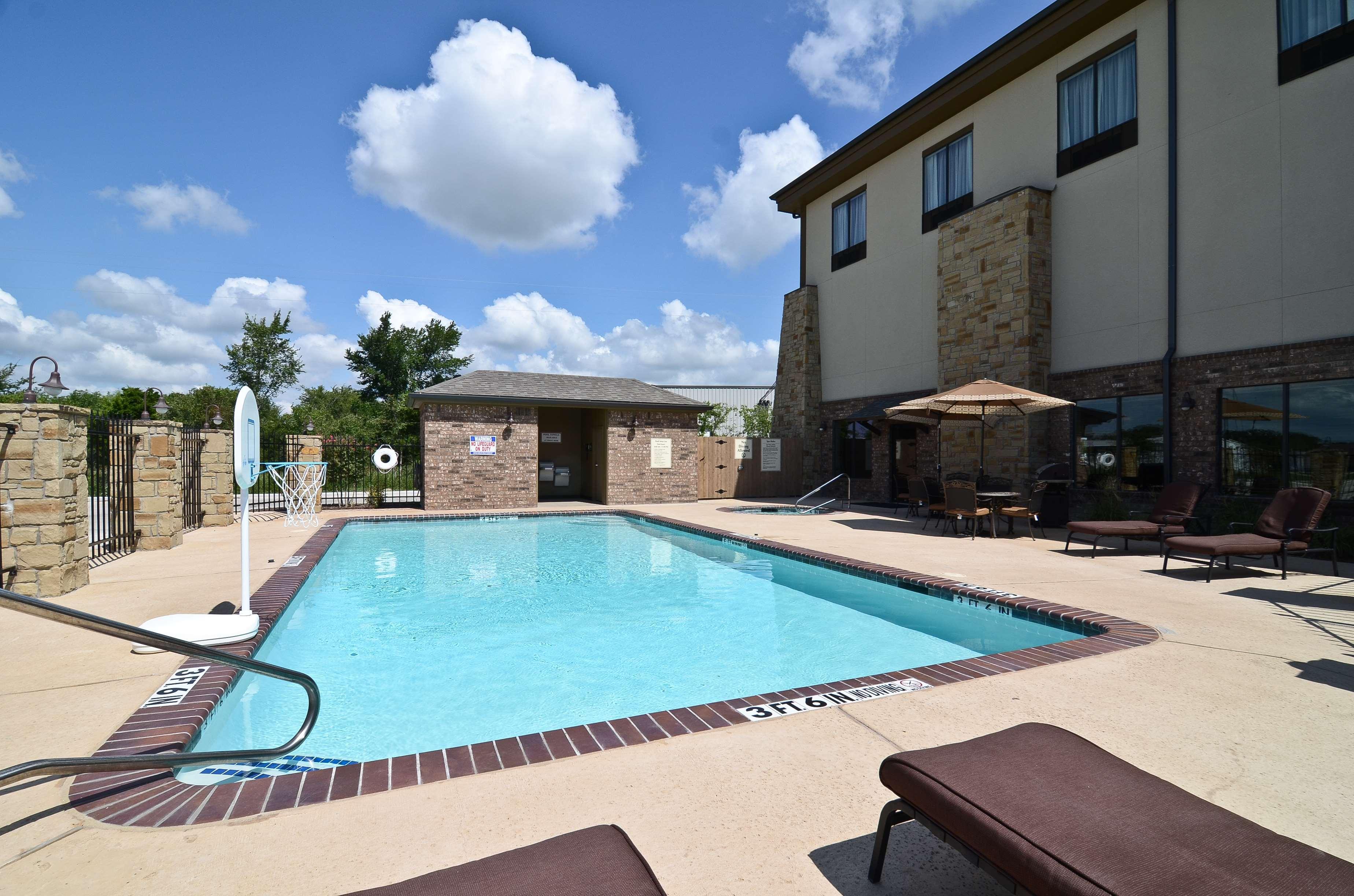 Best Western Plus Emory At Lake Fork Inn & Suites Exterior foto